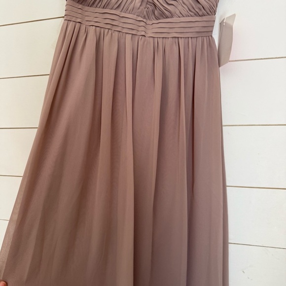 Little Mistress lace insert drape maxi dress in oyster - Picture 8 of 14